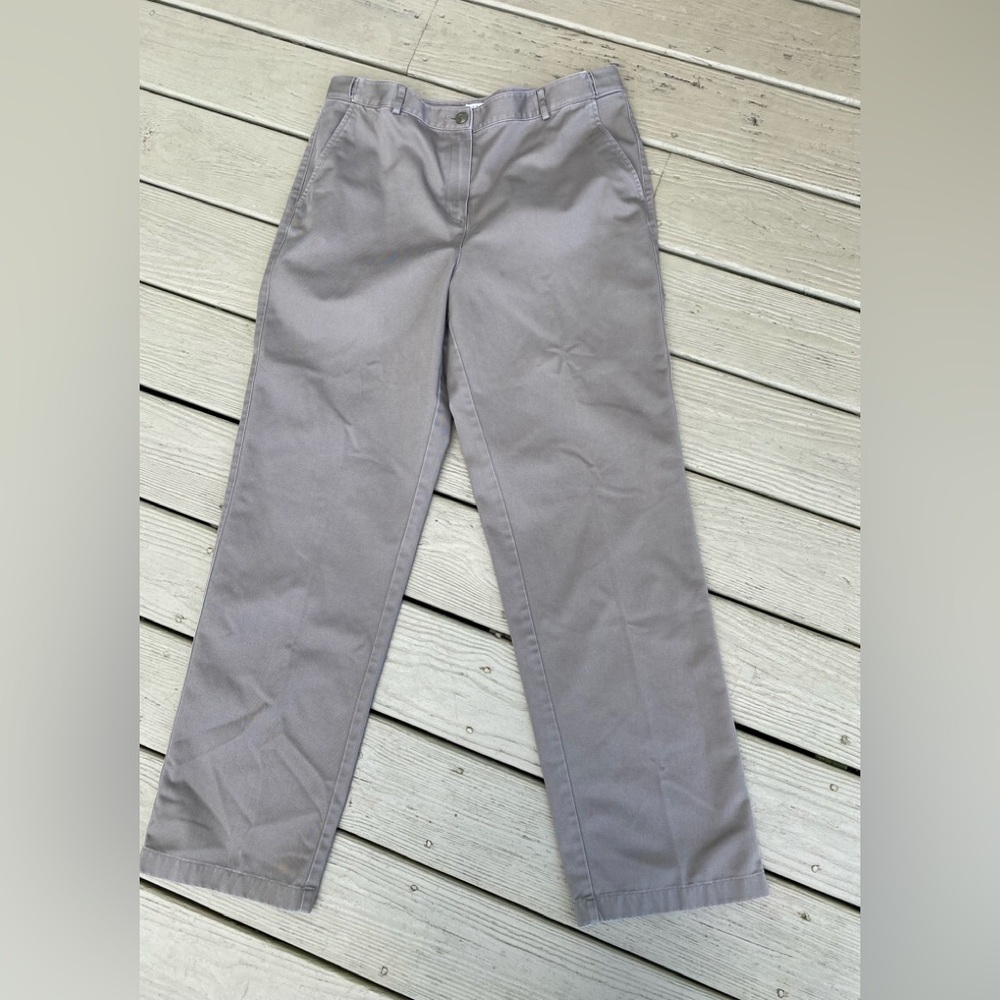 L.L. Bean - Woman (classic fit) khaki pants with hidden elastic band, Size: 14T